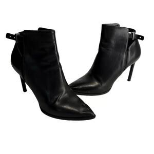 Vince Call Side Buckle Pointed Toe Heeled Booties Size 8 Leather Ankle Boots